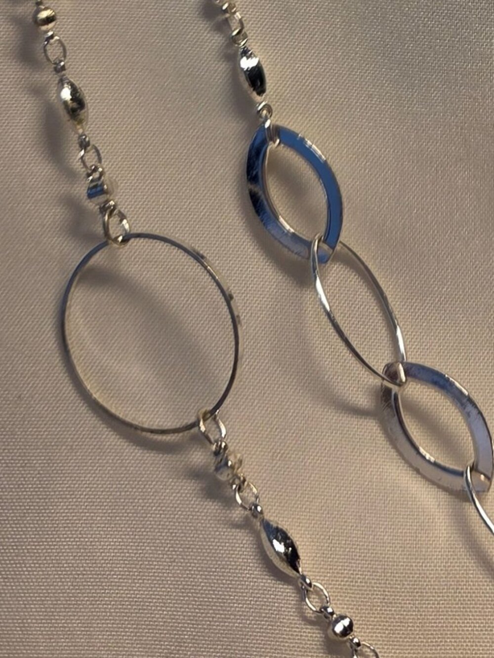 Silver necklace - Picture 2 of 2